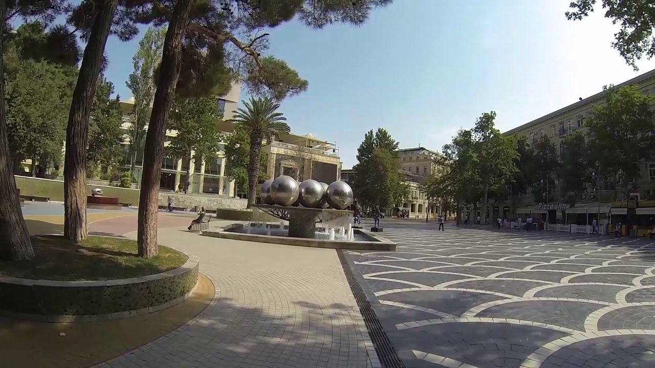 Fəvvarələr meydanındakı yollara avtomobil girməsin – Ekspertdən təklif