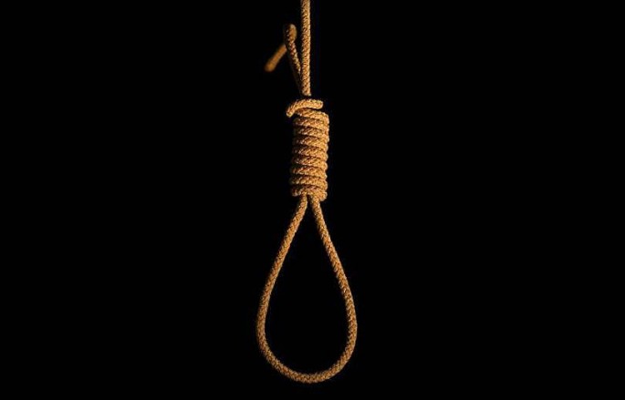 Bakıda 19 yaşlı gənc özünü asıb