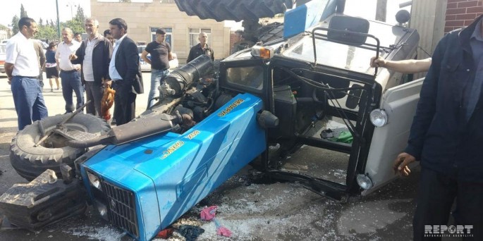 Kürdəmirdə traktor aşdı: sürücü xəsarət alıb – VİDEO