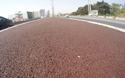 Bakı yollarında yenilik - Qırmızı asfalt çəkdilər - FOTO