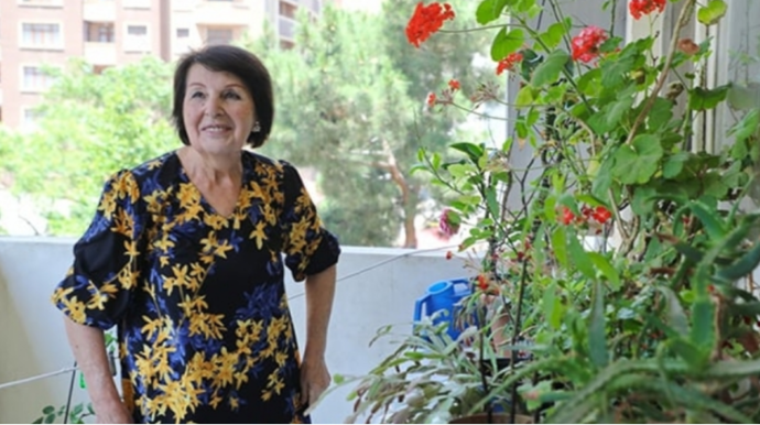 Ofeliya Sənani yıxılaraq xəsarət aldı: “Halım çox pisdir” 