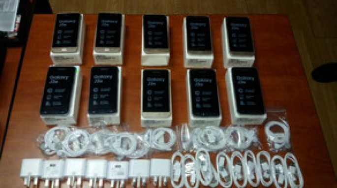 Avtomobildən mobil telefonlar müsadirə edilib