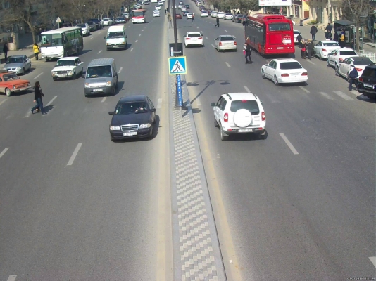 Sürücü yol polisindən narazılıq edir – VİDEO-FOTO