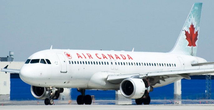 "Air Canada"ya məxsus sərnişin təyyarə təcili eniş edib