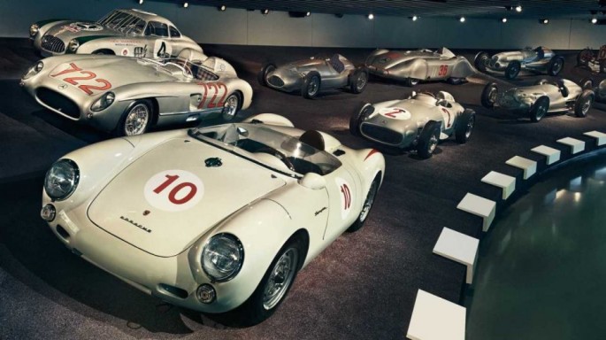 Mercedes-Benz öz muzeyini "Porsche" əməkdaşları üçün pulsuz edib