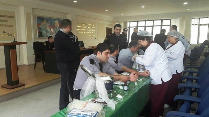 Polislər yaşatmaq üçün qan verdilər…