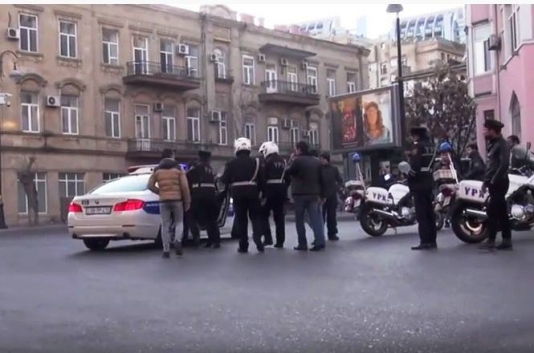 Polis vətəndaşı saxlayarkən bunları etməli olacaq – YENİLİK