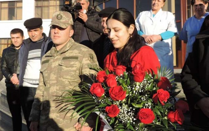 Qusarda doğulan üçəmlərin atası Murovda xidmət edir - FOTOLAR