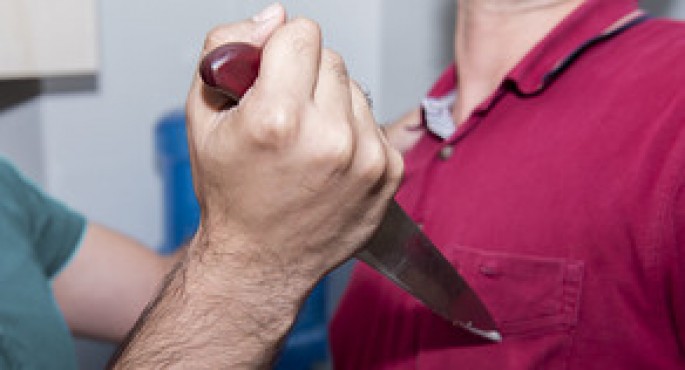 Gənc oğlan ürəyindən bıçaqlanıb - Bakıda