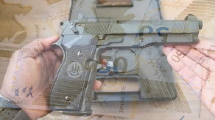 Bakıda şirkət maşınından tapança və 83 min manat pul çıxdı