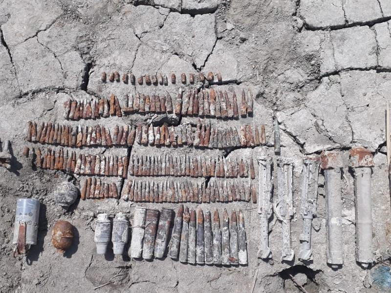 Biləsuvarda 49 hərbi sursat aşkarlandı