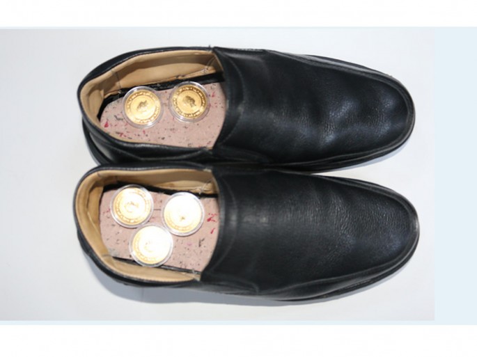 Külli miqdarda qızıl sikkə və külçələr müsadirə olunub - FOTO