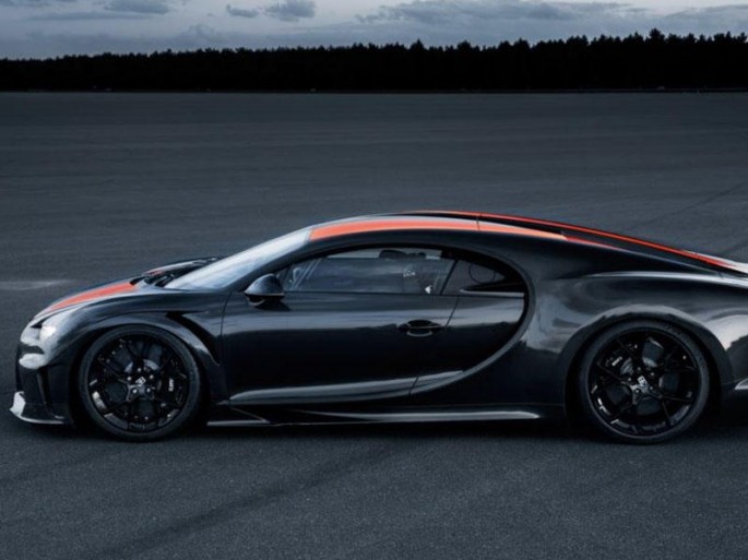 Bugatti rekord sürətli maşın istehsal edib