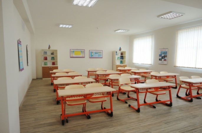 302 saylı məktəbdə intihara CƏHD