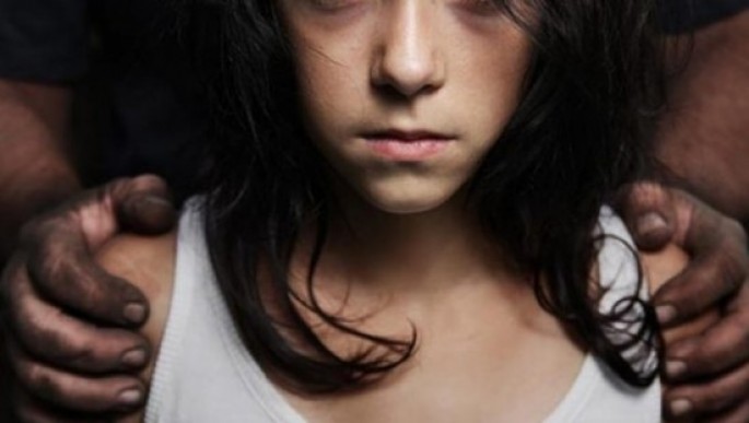 Avtobusda növbəti təcavüz: 10 yaşlı qız yatdığı yerdə... - FOTO