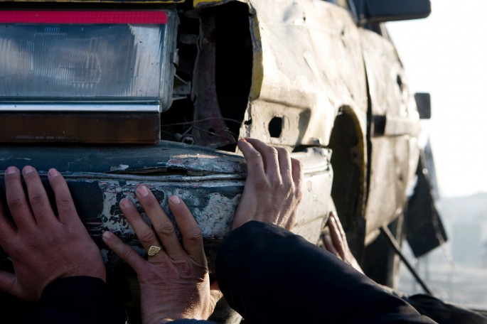 Avtomobilə quraşdırılmış partlayıcı partladıldı – 3 polis öldü, 8-i isə yaralandı