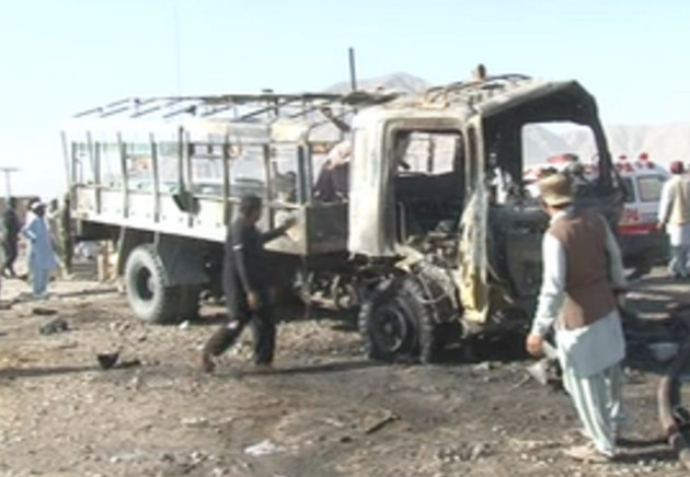 Polislərin olduğu maşın partladıldı: 6 ölü, 8 yaralı