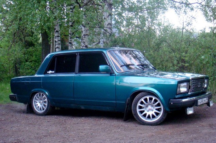 “VAZ” markalı avtomobildən görün nələr çıxdı – FOTOLAR