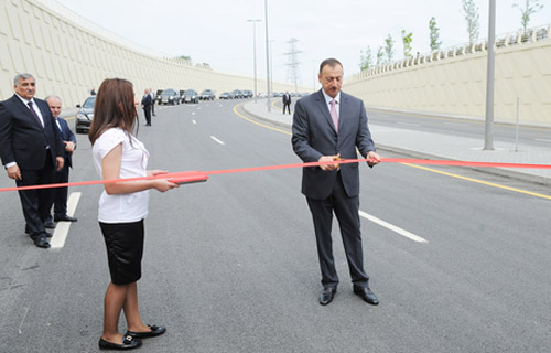 Prezident Olimpiya Stadionu ətrafındakı yol-nəqliyyat infrastrukturunun açılışını etdi