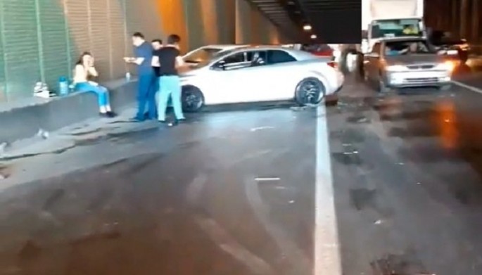 Bakıda tuneldə ağır qəza baş verdi - VİDEO