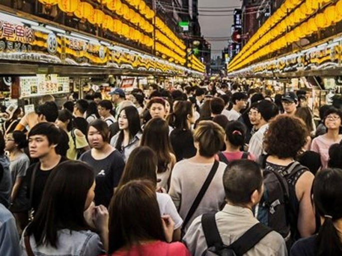 Bu şəhəri tərk edənlərə 26 min dollar vəd edilir