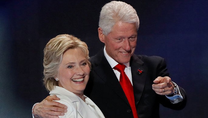 Bill Klintonun evinə içində partlayıcı olan bağlama göndərilib