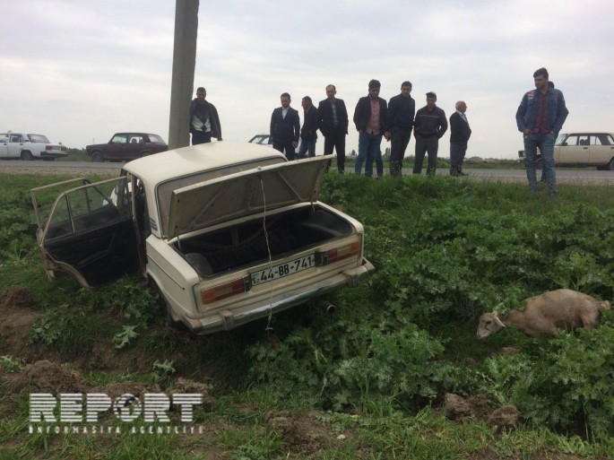 Ağsuda yol qəzası baş verib: xəsarət alanlar var - FOTO