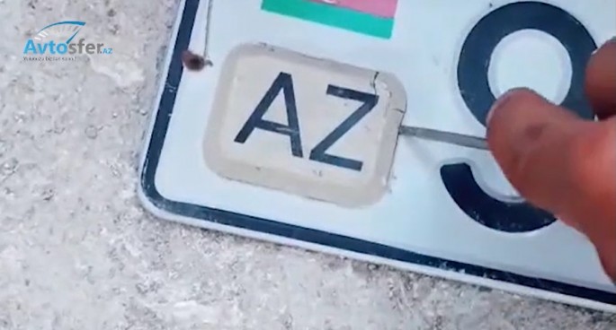 Avtomobilin nömrəsindən "AZ" işarəsini sökənləri hansı cəza gözləyir? - VİDEO
