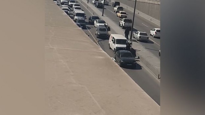 Bakıda zəncirvari qəza: Beş maşın toqquşdu - VİDEO