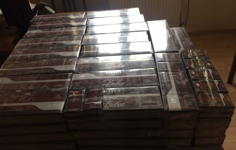 Avtomobildən aksiz markasız siqaret aşkar olundu - 20 min ədəd