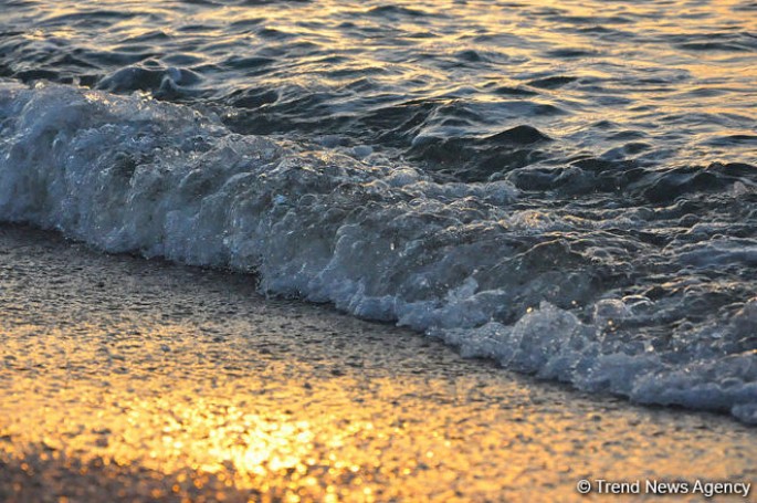 Ötən gün dənizdə dalğaların hündürlüyü 7 metrə çatıb
