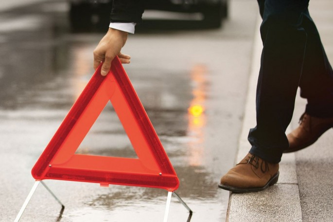 Abşeronda avtomobil qadını vuraraq öldürüb