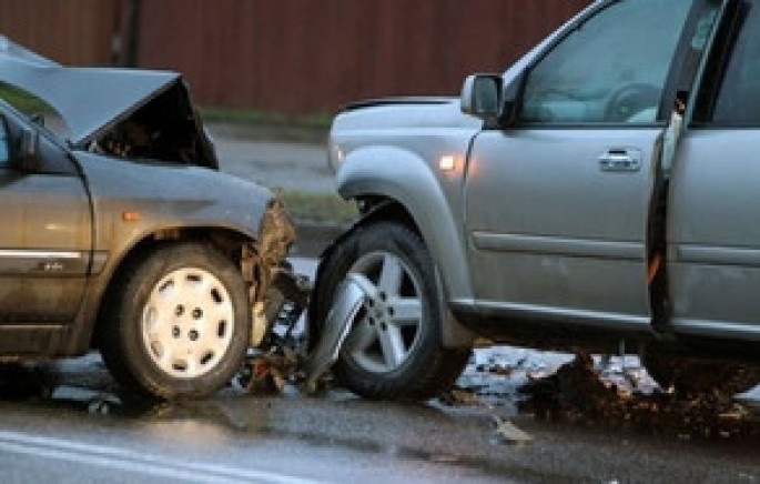 "VAZ-2106" "Nissan"la toqquşdu: 1 yaralı – Yevlaxda