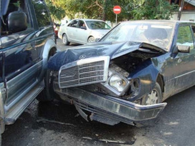 Biləsuvardakı qəzada 4 nəfər yaralandı