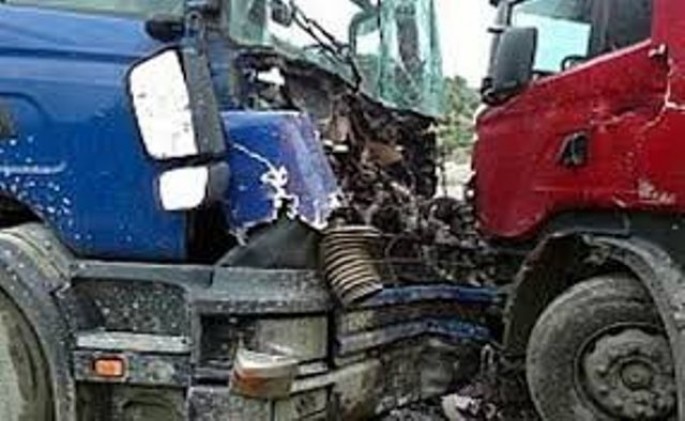 Bakıda iki yük maşını toqquşdu: 1 ölü