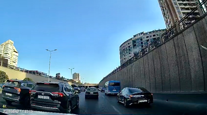 Zolağa yerləşməyən sürücü tuneldə də təhlükə saçmağa davam etdi - VİDEO