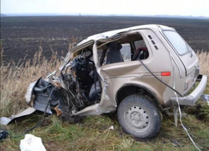 "Mercedes"lə "Niva" toqquşdu - Baş həkim öldü