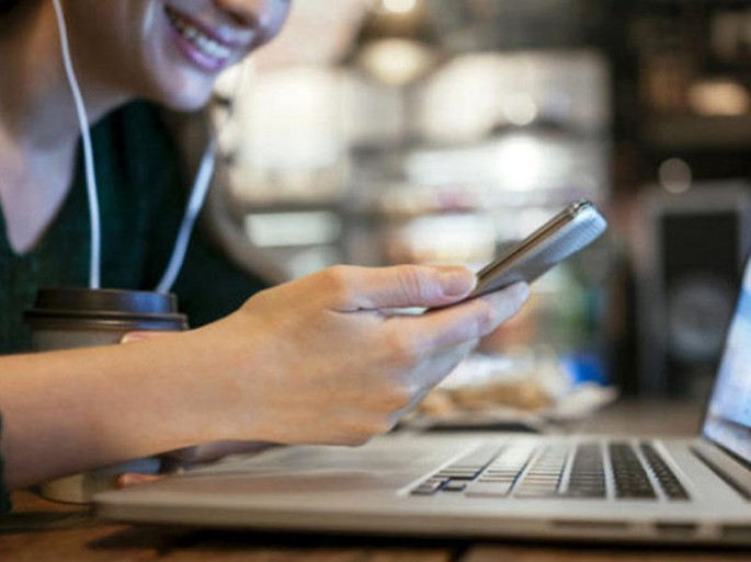 DİQQƏT: Telefon kamerası ilə İZLƏNİLİRSİNİZ