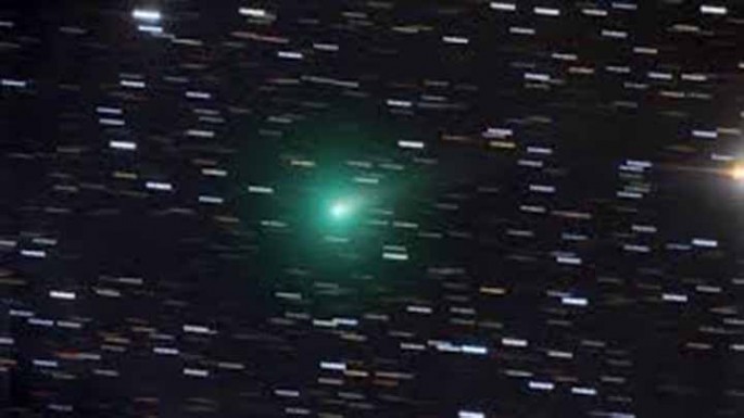 Yer kürəsinə “ATLAS” kometi parçalanmağa başladı