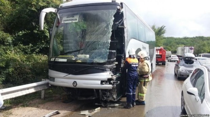 Bakı-Kazan avtobusu qəzaya düşdü