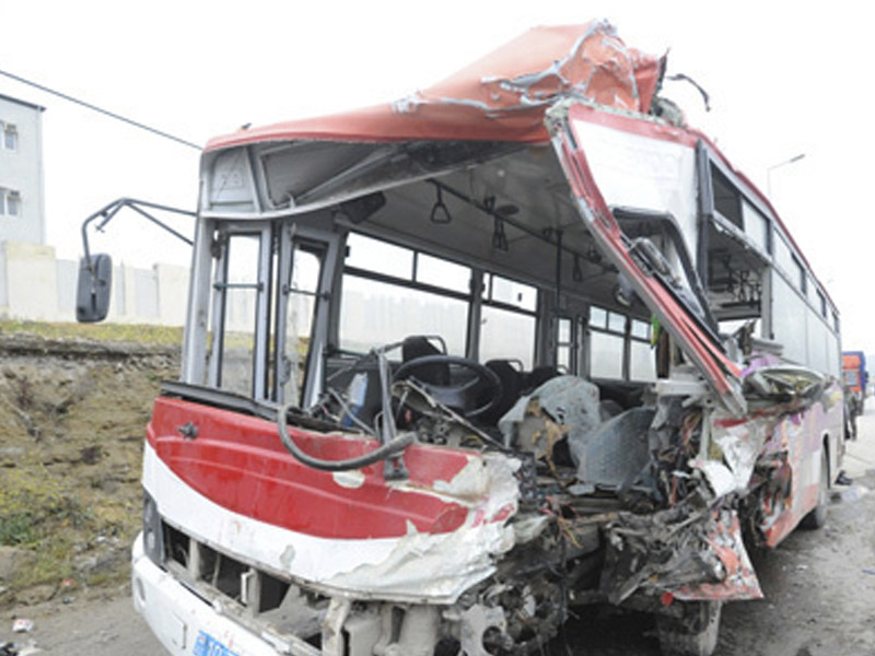 Avtobuslar Bakı əhlində hal qoymadı