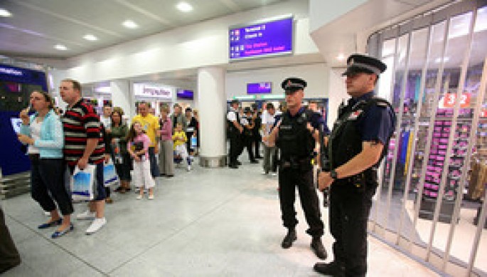 Hava limanı şübhəli əşya səbəbindən təxliyyə olunub