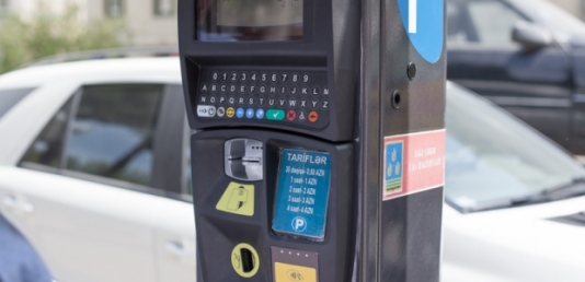 Sürücüləri çaş-baş salan parkomat - VİDEO