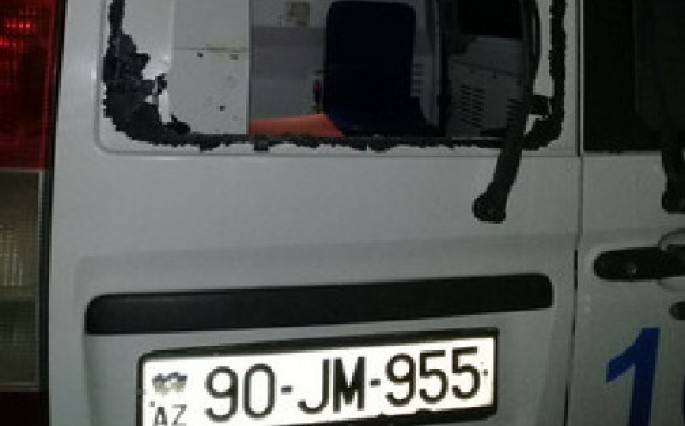 Samuxda hadisə yerinə gedən təcili yardım əməkdaşlarına hücum edildi - FOTO