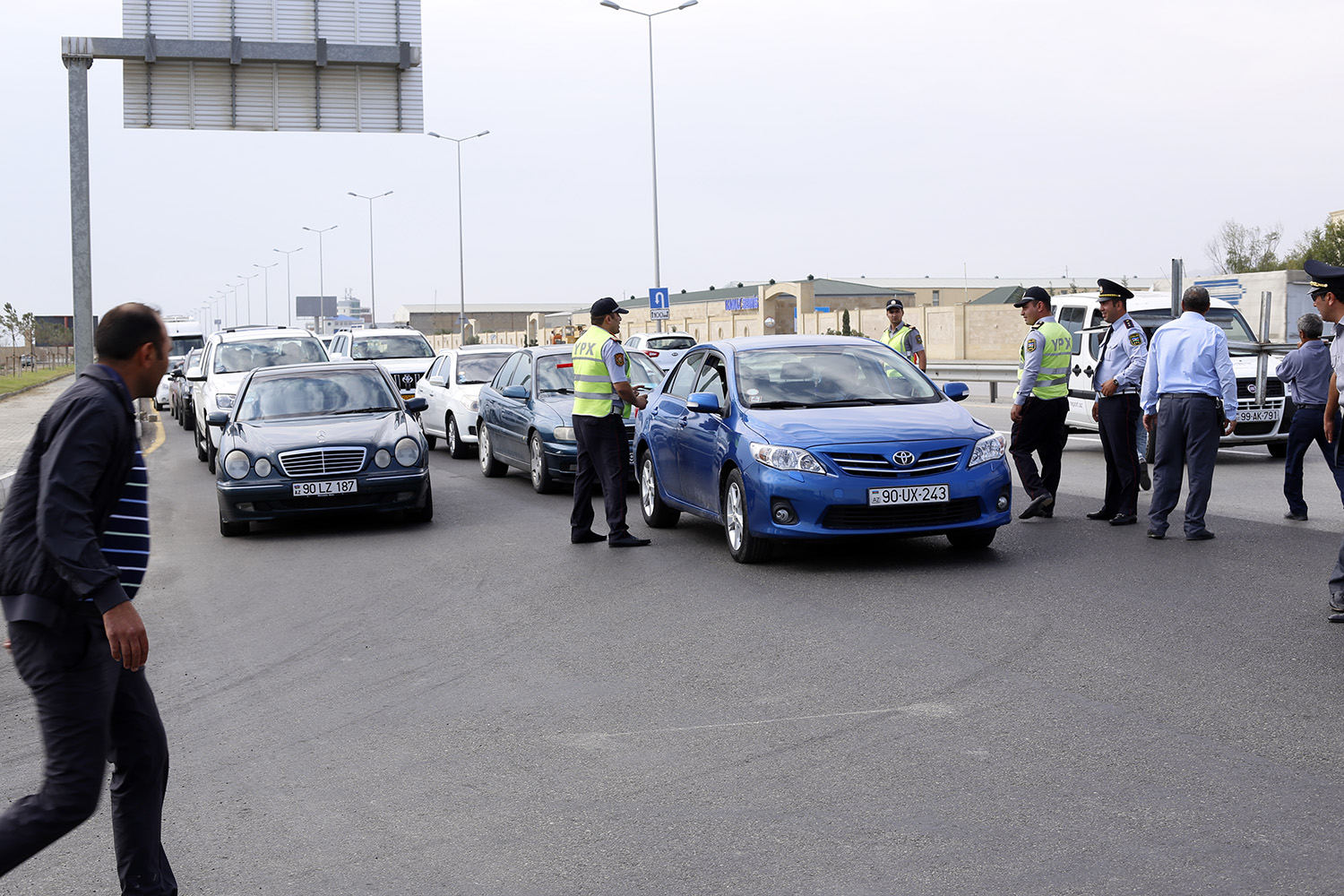 Yol polisi və rayon maşınları – FOTO - VİDEO