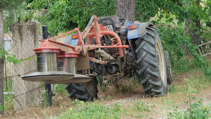Biçin zamanı traktordan çıxan dəmir parçası Yevlax sakininin boğazını kəsib