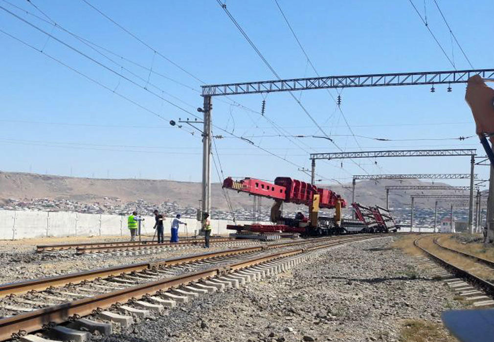 Puta stansiyasında yeni yoldəyişənlər quraşdırılır - FOTO
