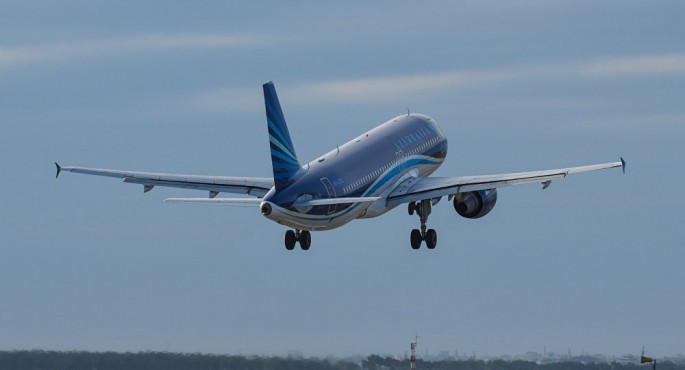 Azərbaycanlı aktrisanın göydə çantasını yardılar