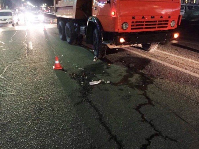 Ağdaş-Yevlax yolunda "KaMAZ" piyadanı vurub, vəziyyəti ağırdır