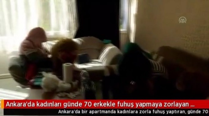 Polisin keçirdiyi əməliyyatdan şok görüntü: Qadın gündə 70 kişi ilə... - VİDEO